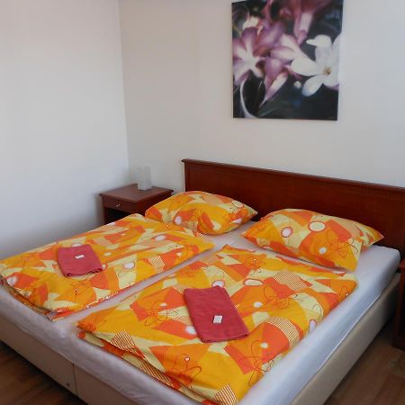 Koleje Ujep Hostel Ústí nad Labem Екстериор снимка