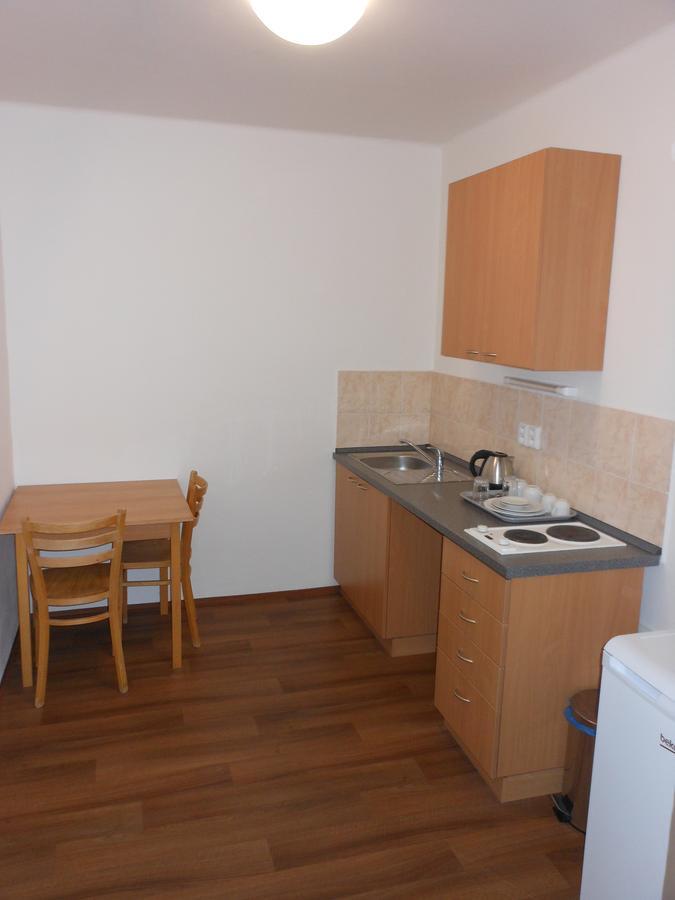 Koleje Ujep Hostel Ústí nad Labem Екстериор снимка