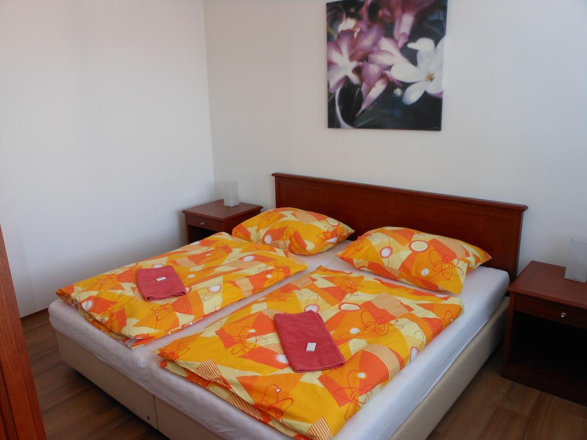 Koleje Ujep Hostel Ústí nad Labem Екстериор снимка