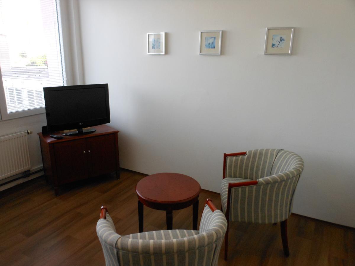 Koleje Ujep Hostel Ústí nad Labem Екстериор снимка